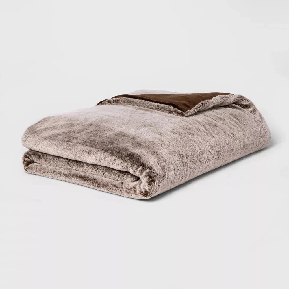 55" x 80" 18lbs Faux Fur Weighted Blanket with Removable Cover Brown